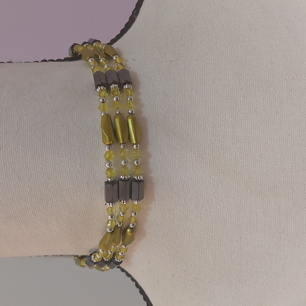 3 Strands Magnetic Hematite and Green Acrylic Plastic Beads Versatile Necklace - Picture 9 of 9